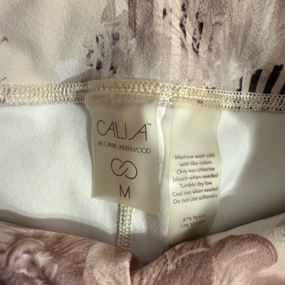 CALIA - Picture 5 of 5